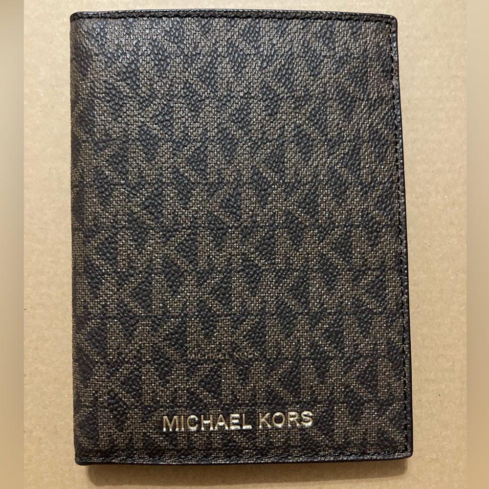 NWOT Michael Kors Card Holder
